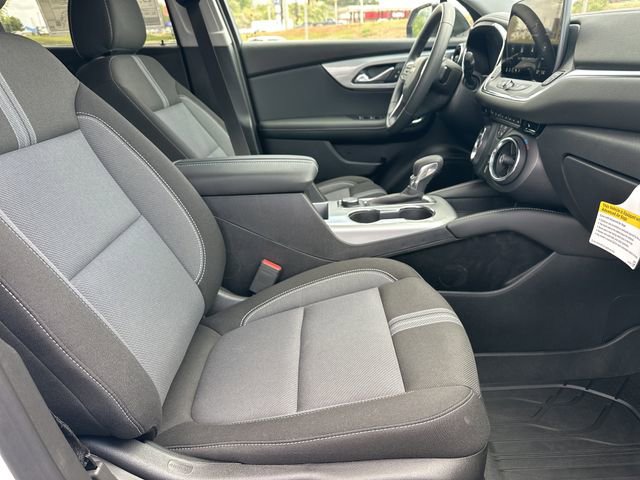 2025 Chevrolet Blazer 2LT - Photo 13