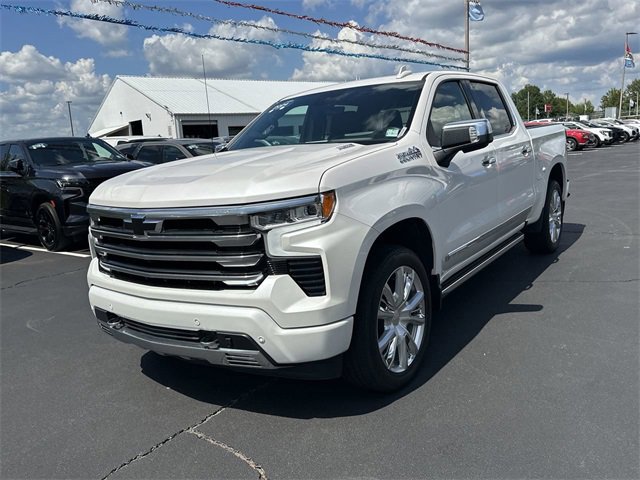 2024 Chevrolet Silverado 1500 High Country photo 4