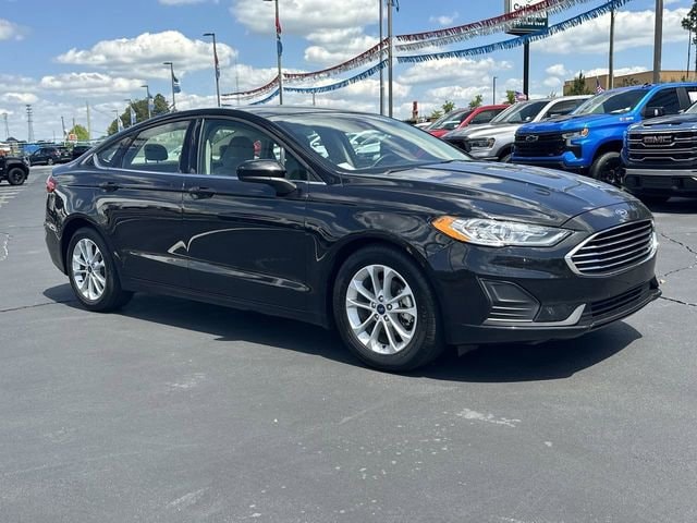 Used 2020 Ford Fusion SE with VIN 3FA6P0HDXLR184239 for sale in Villa Rica, GA