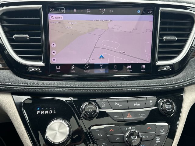 2024 Chrysler Pacifica Limited - Photo 14