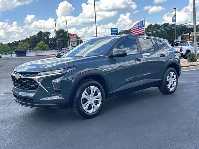 2026 Chevrolet Trax LS's photo