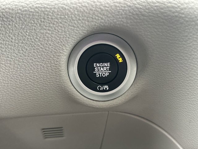 2024 Chrysler Pacifica Limited - Photo 17