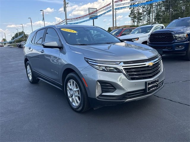 2023 Chevrolet Equinox LT photo 2