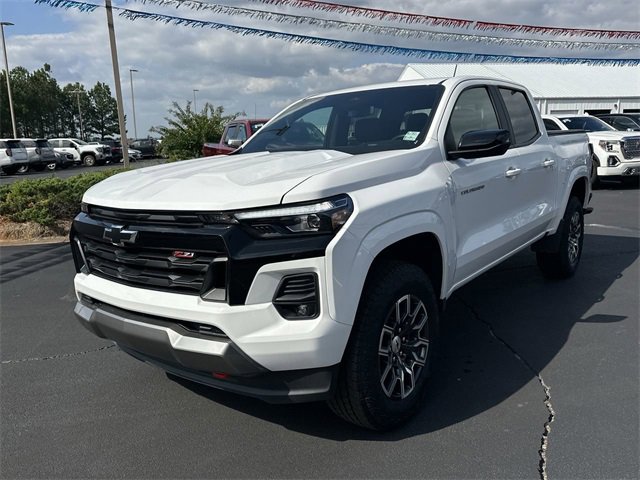 2023 Chevrolet Colorado Z71 photo 4