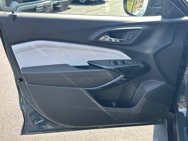 2026 Chevrolet Trax LT - Photo 10