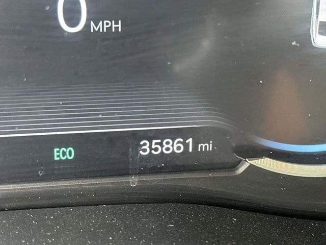 2023 GENESIS G70 Standard - Photo 12