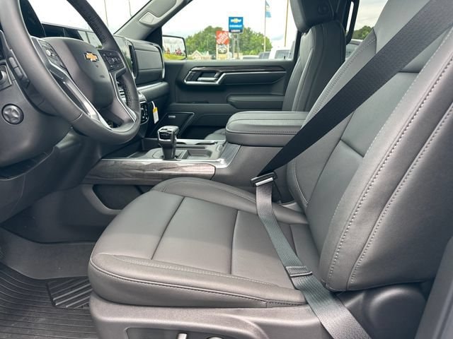 2026 Chevrolet Silverado 1500 LTZ - Photo 9