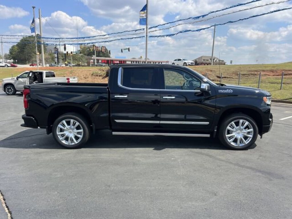 New 2026 Chevrolet Silverado 1500 High Country Truck