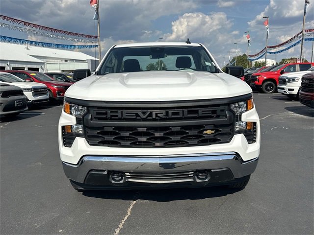 2024 Chevrolet Silverado 1500 photo 3