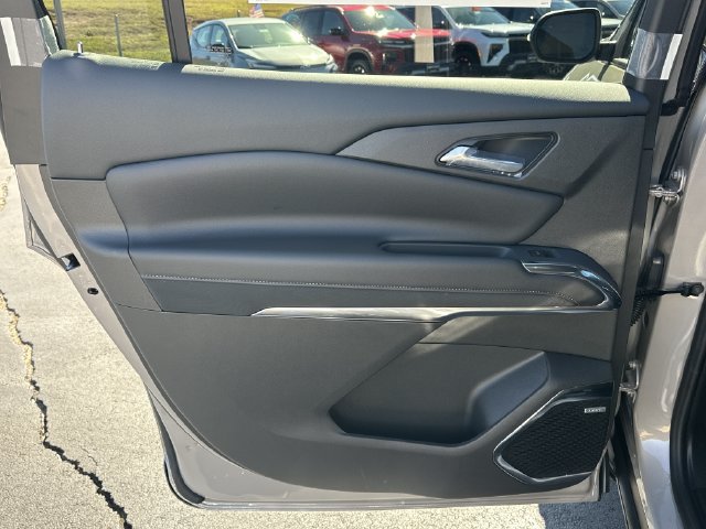 2027 Chevrolet Traverse Z71 - Photo 21
