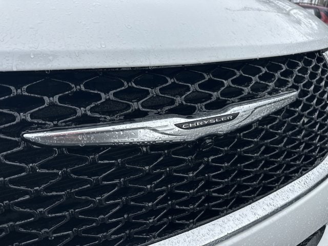 2024 Chrysler Pacifica Limited - Photo 30