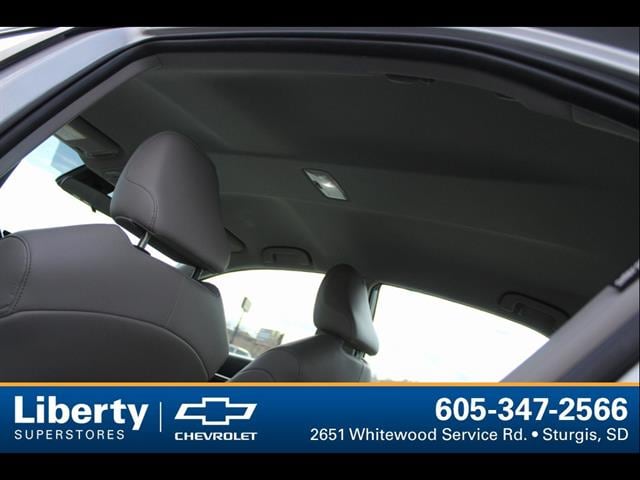 2023 Toyota Camry SE - Photo 15