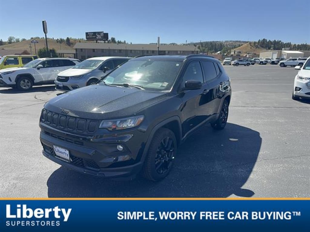 Used 2022 Jeep Compass Altitude 4x4 SUV