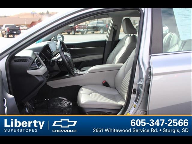 2023 Toyota Camry SE - Photo 19