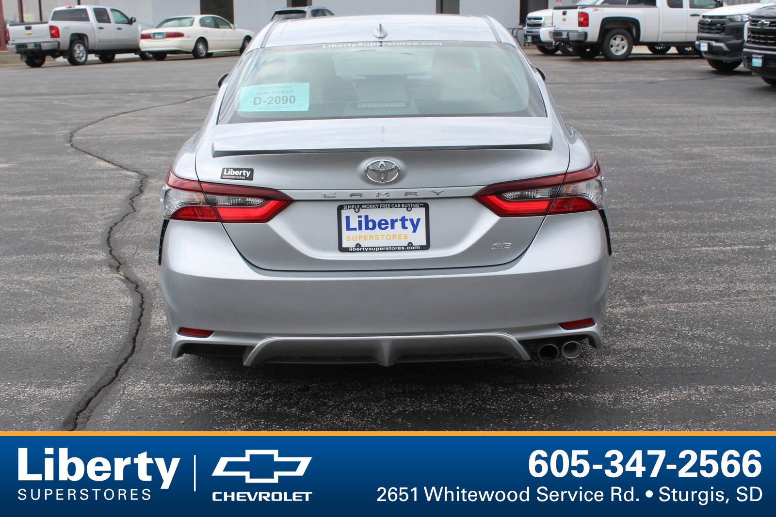 2023 Toyota Camry SE photo 4