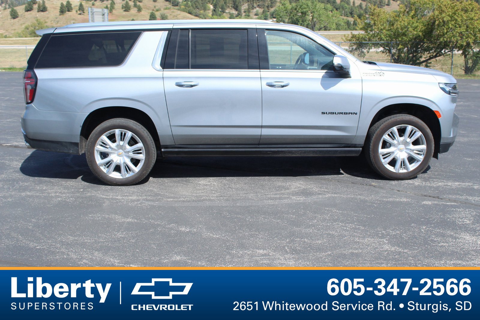 2024 Chevrolet Suburban High Country photo 2