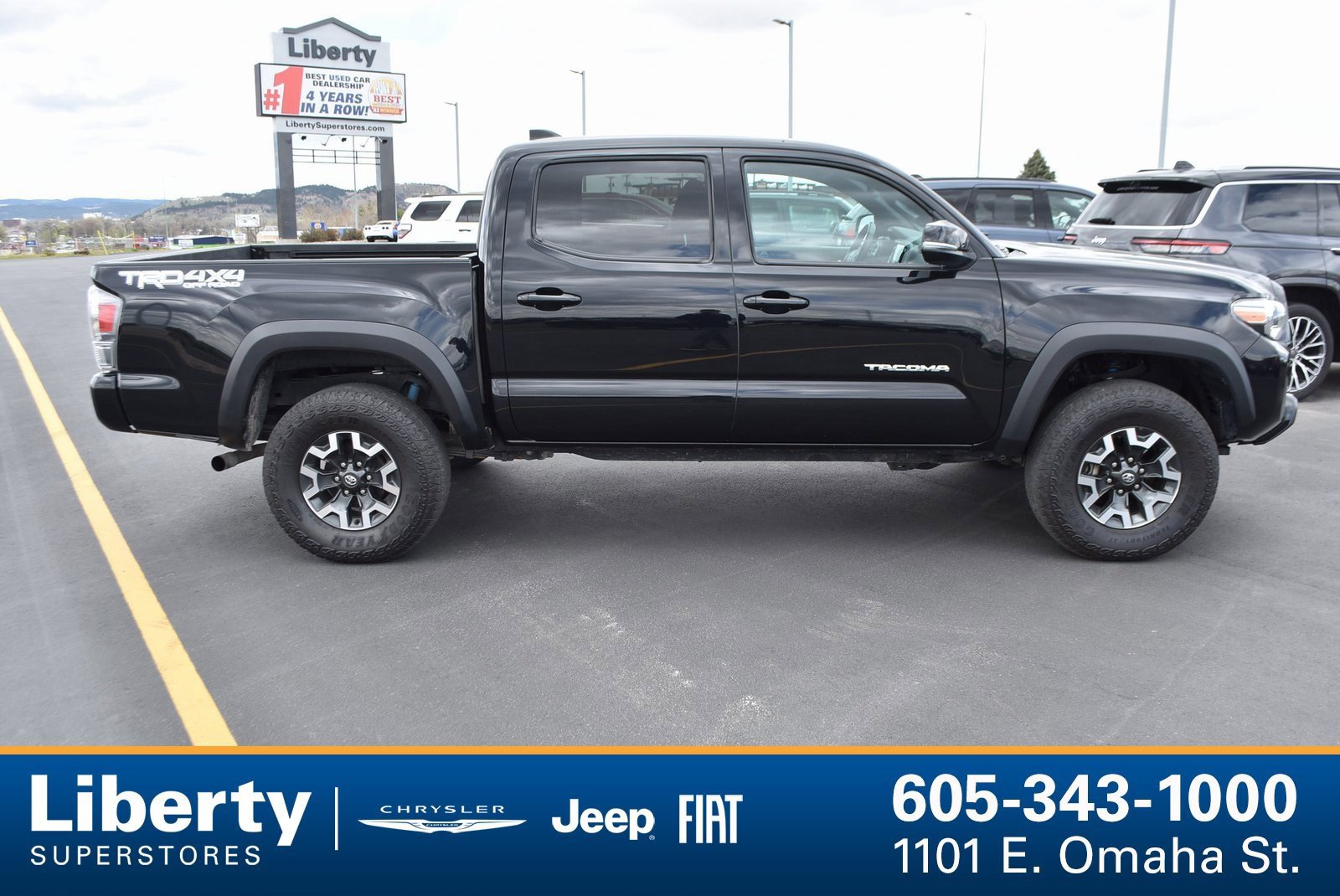 Used 2022 Toyota Tacoma SR with VIN 3TMCZ5AN1NM453803 for sale in Sturgis, SD