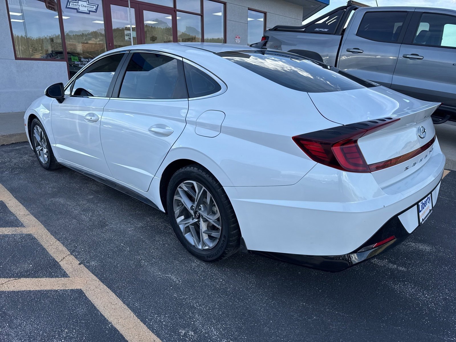 2020 Hyundai Sonata SEL photo 3