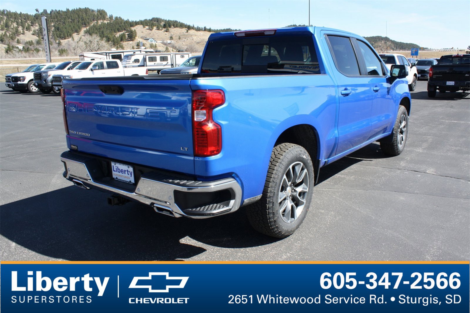 2025 Chevrolet Silverado 1500 LT photo 3