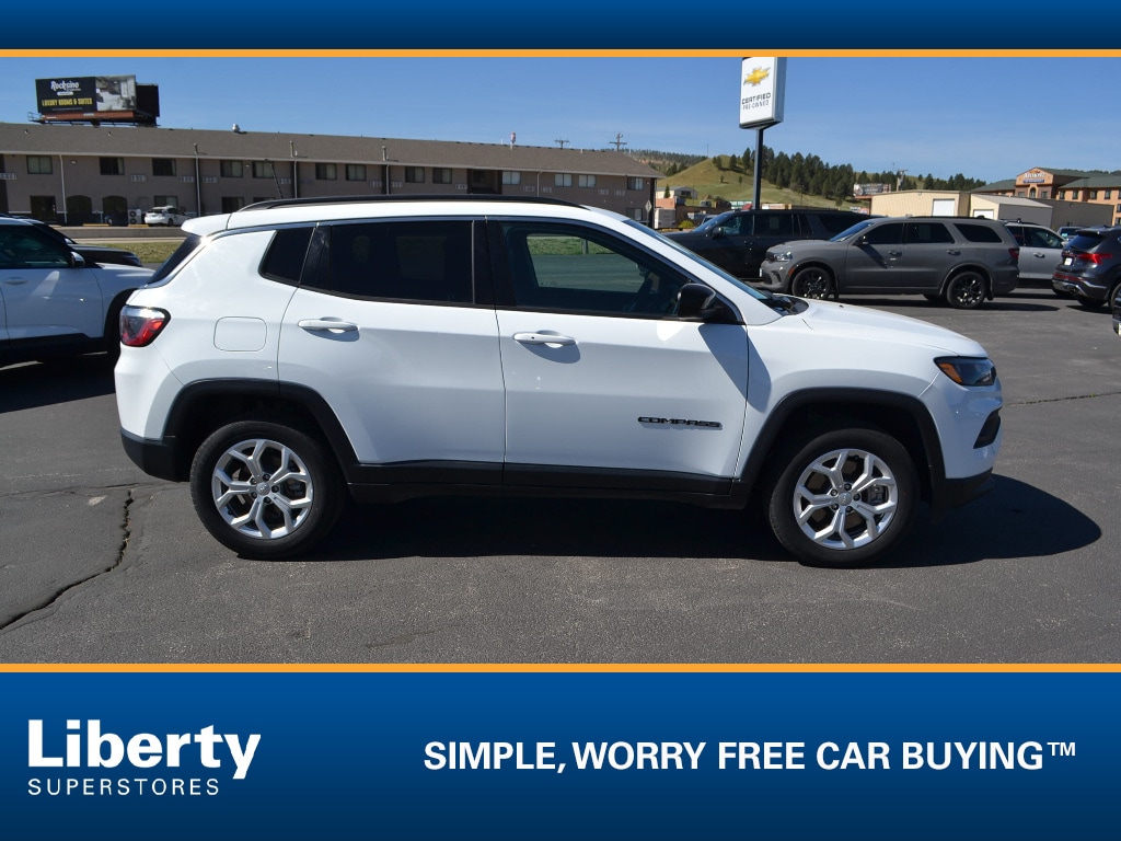 Used 2024 Jeep Compass Latitude