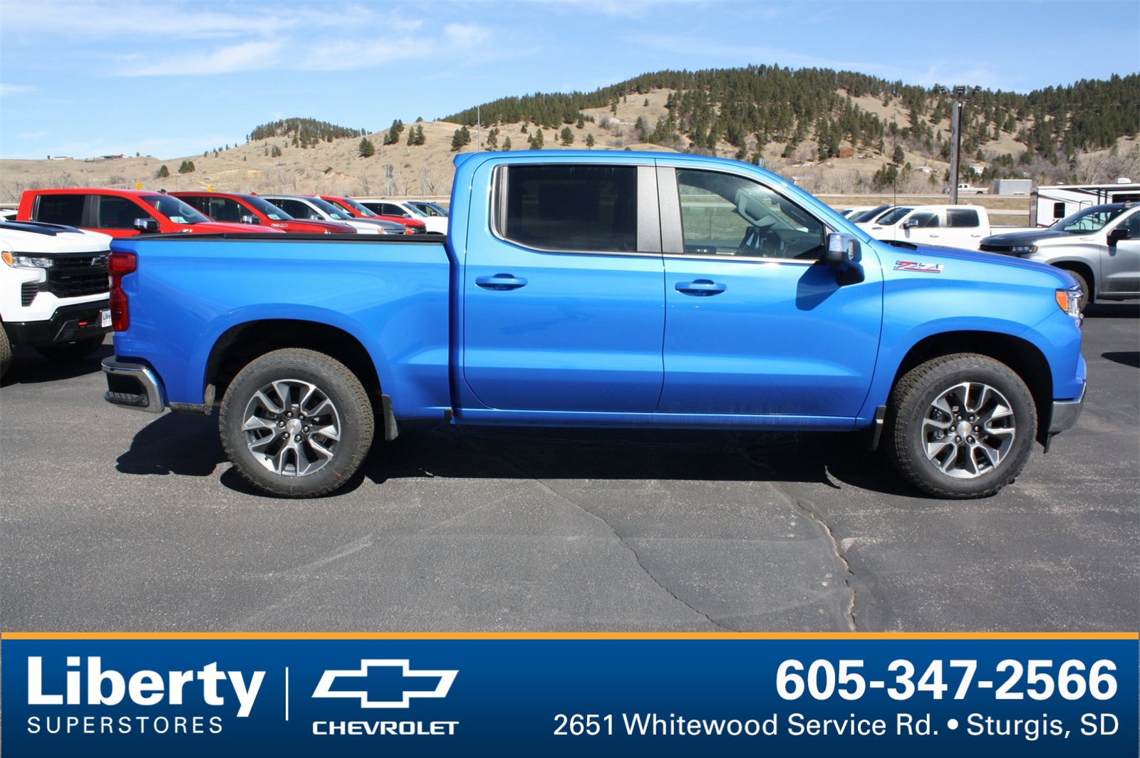 2025 Chevrolet Silverado 1500 LT photo 2