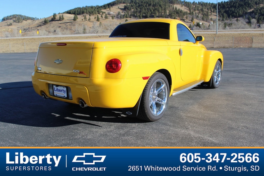 Used 2005 Chevrolet SSR LS Car