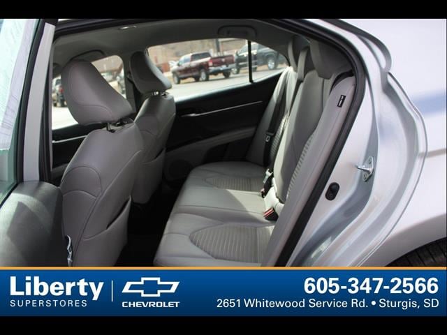 2023 Toyota Camry SE - Photo 13