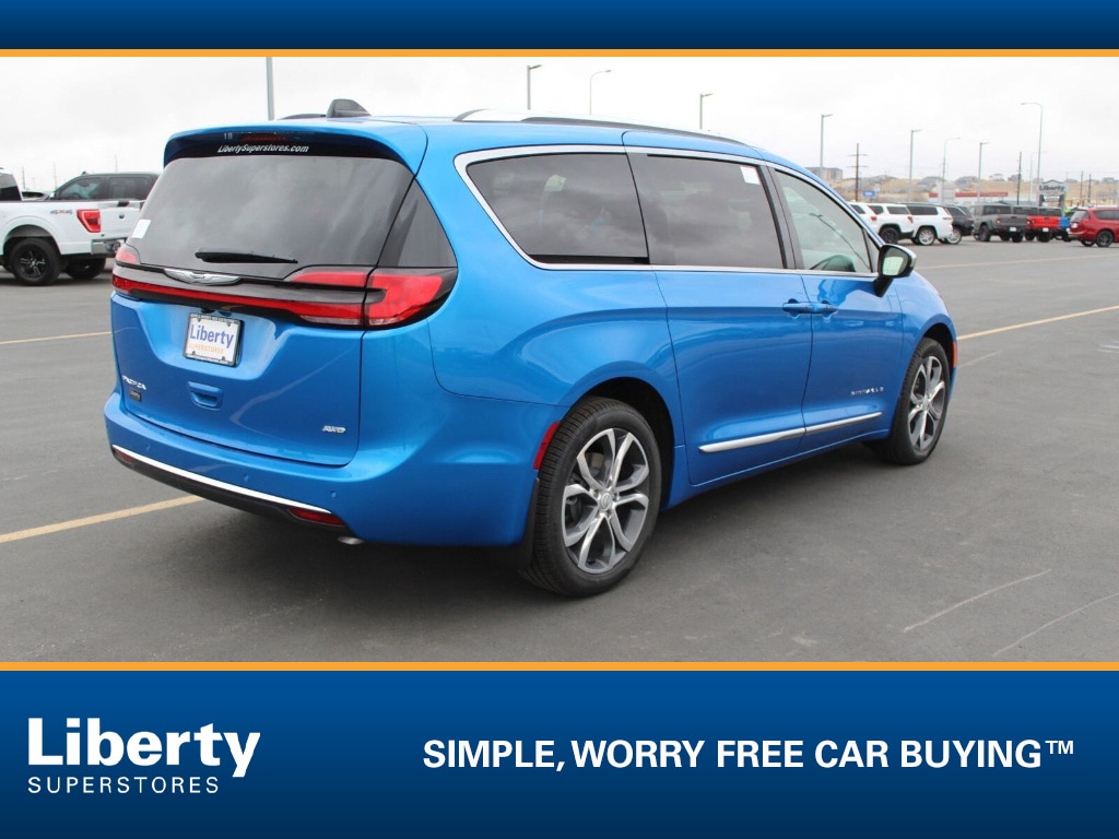 New 2026 Chrysler Pacifica Pinnacle AWD Passenger Van