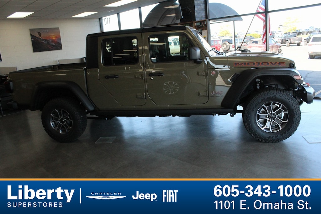 New 2025 Jeep Gladiator Mojave Pickup
