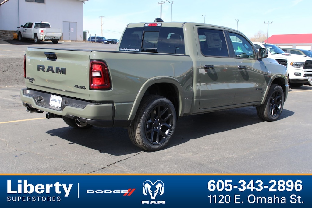 New 2026 Ram 1500 LARAMIE CREW CAB 4X4 5'7 BOX Pickup