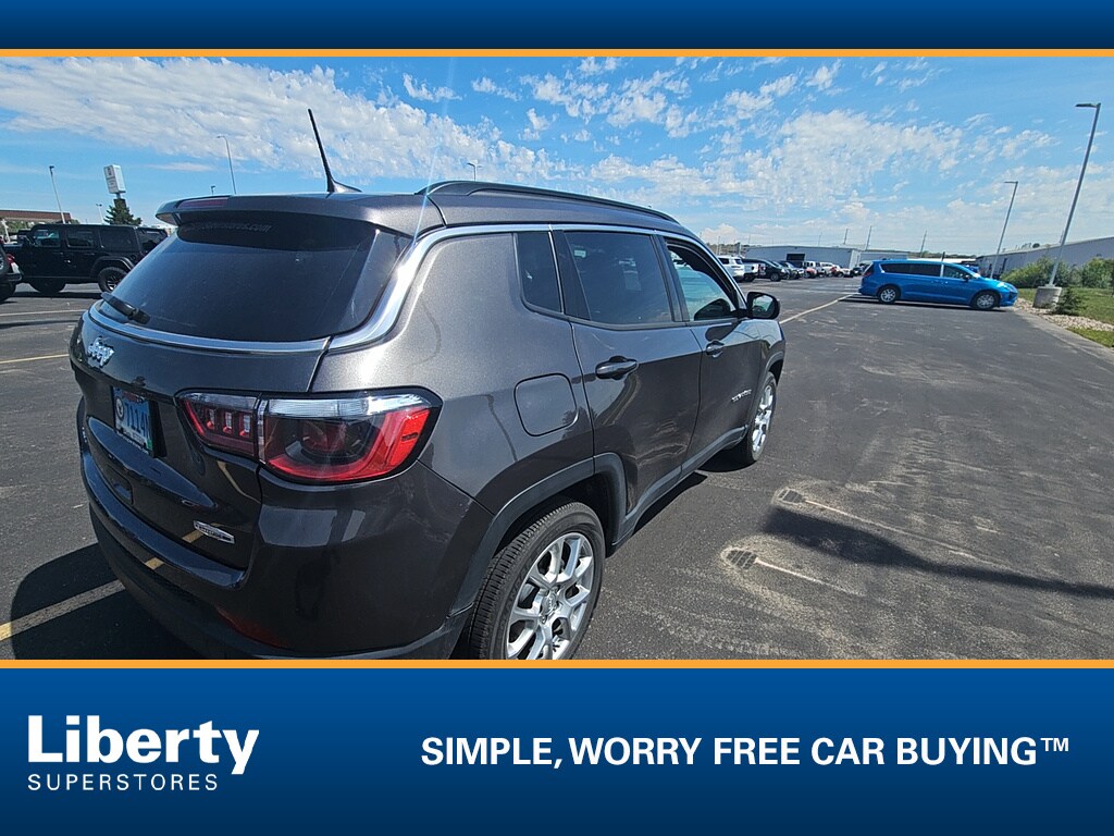 Used 2024 Jeep Compass Latitude Lux