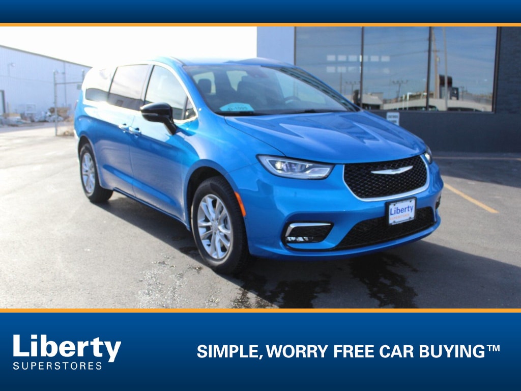2026 Chrysler Pacifica Select AWD's photo