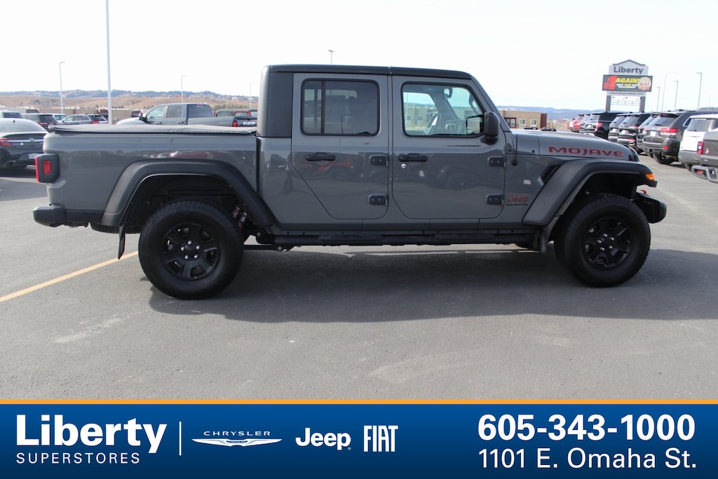 Used 2023 Jeep Gladiator Mojave Truck Crew Cab