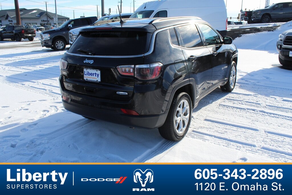 Used 2024 Jeep Compass Latitude SUV