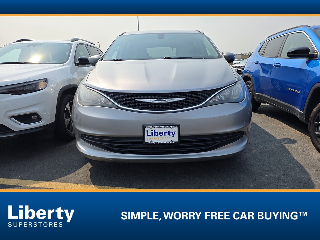 Used 2017 Chrysler Pacifica Touring Van