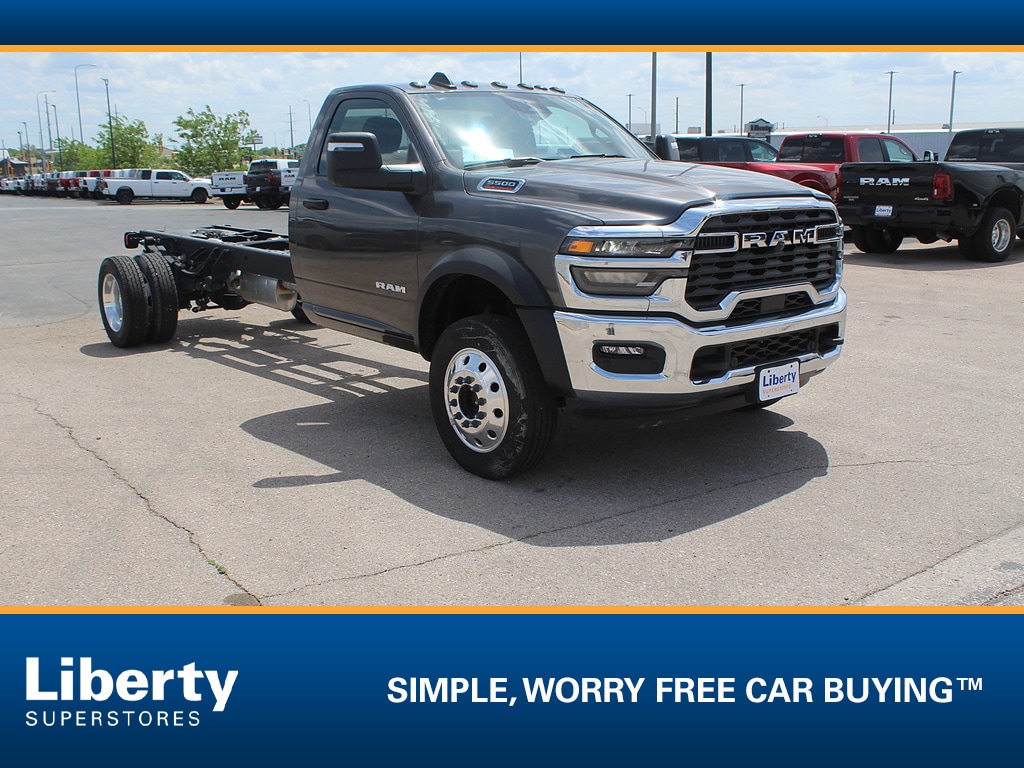 2025 RAM 5500 Big Horn 4X4 Reg Cab LWB DRW 205" WB's photo