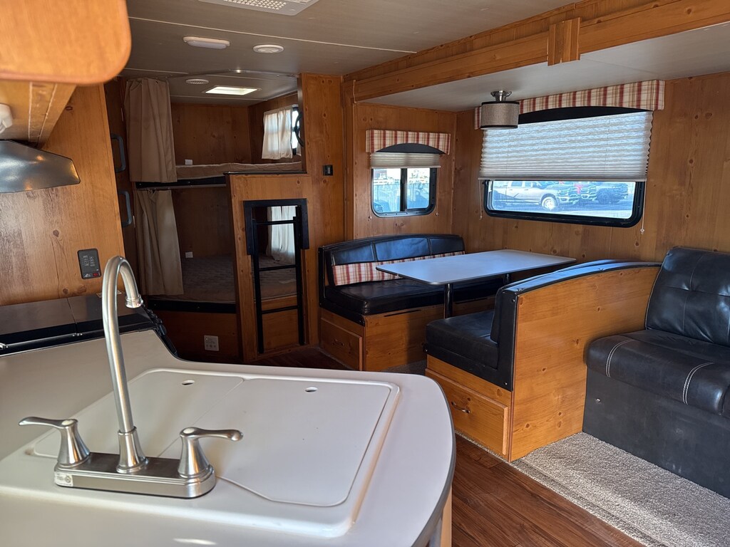 Used 2019 Gulf Stream Cabin Cruiser 28BBS