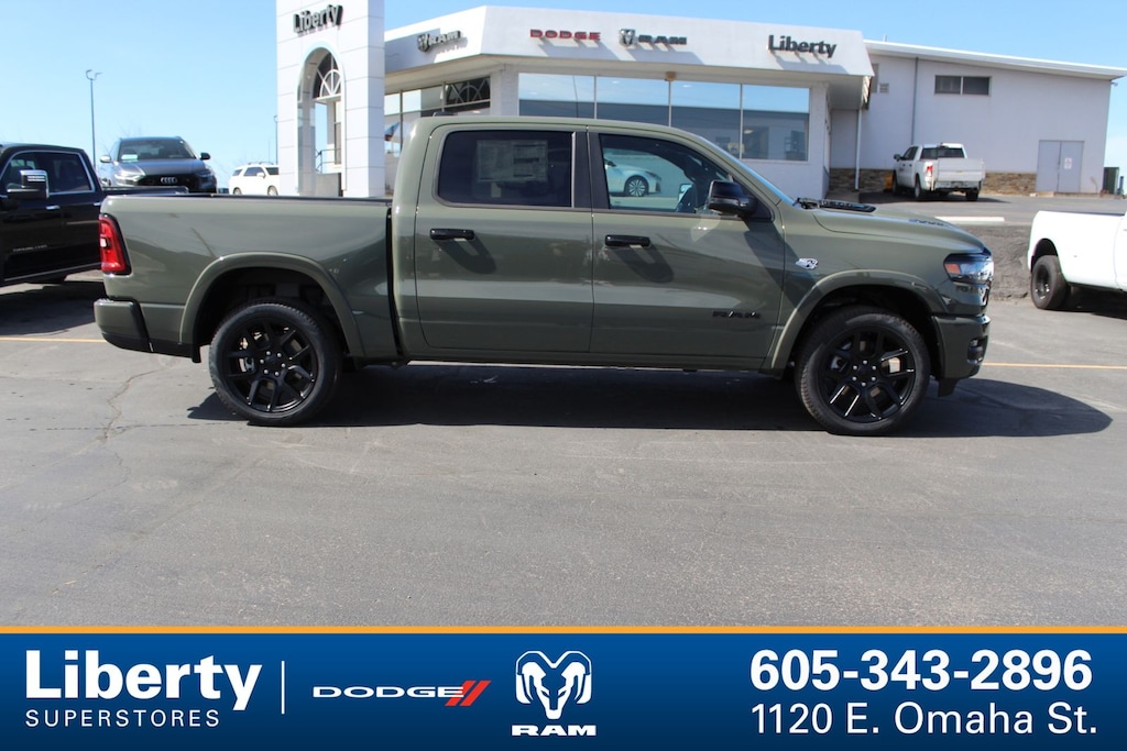 New 2026 Ram 1500 LARAMIE CREW CAB 4X4 5'7 BOX Pickup