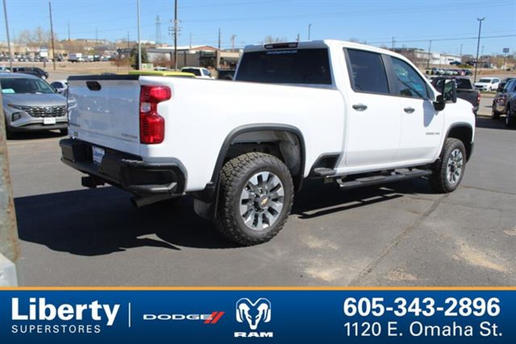 Used 2025 Chevrolet Silverado 2500HD Custom Truck Crew Cab