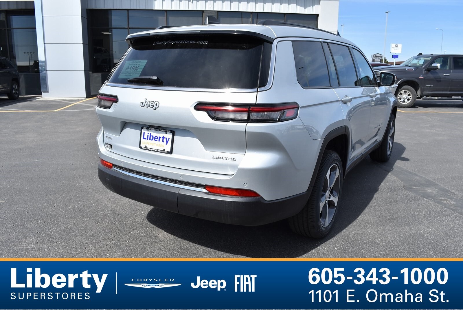 2025 Jeep Grand Cherokee L photo 3