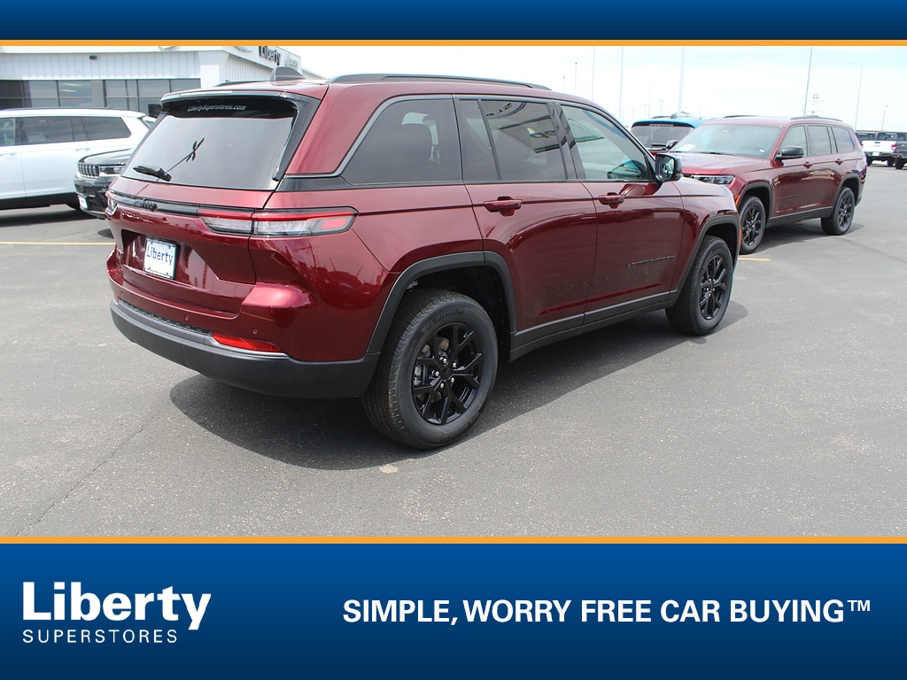 New 2026 Jeep Grand Cherokee Altitude 4x4 Sport Utility