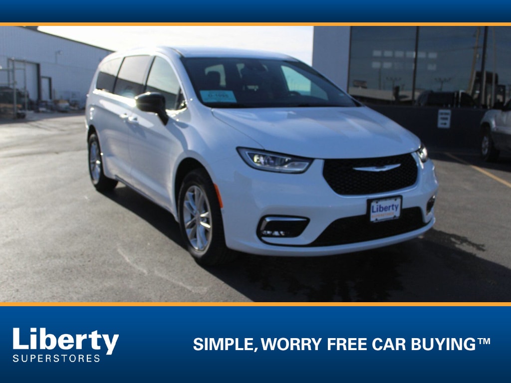 2026 Chrysler Pacifica Select AWD's photo