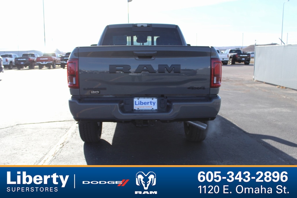 New 2026 Ram 2500 LARAMIE CREW CAB 4X4 6'4 BOX Pickup