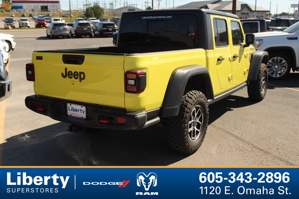 Used 2024 Jeep Gladiator Rubicon Truck Crew Cab