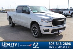 2026 Ram 1500 LARAMIE CREW CAB 4X4 5'7 BOX Pickup