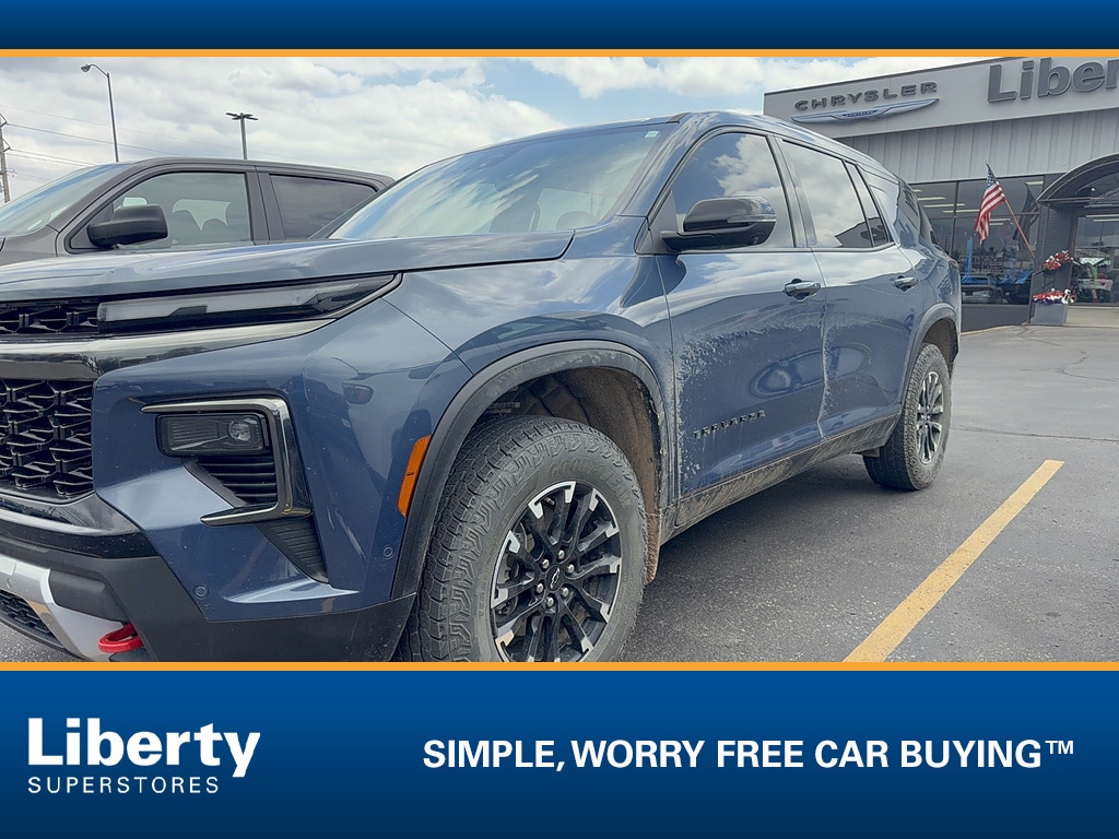 Used 2024 Chevrolet Traverse Z71