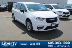 2025 Chrysler Pacifica Select Passenger Van