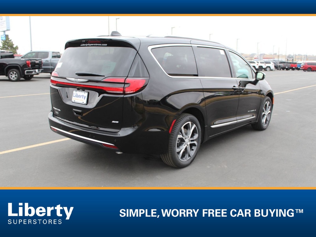 New 2026 Chrysler Pacifica PINNACLE AWD Passenger Van