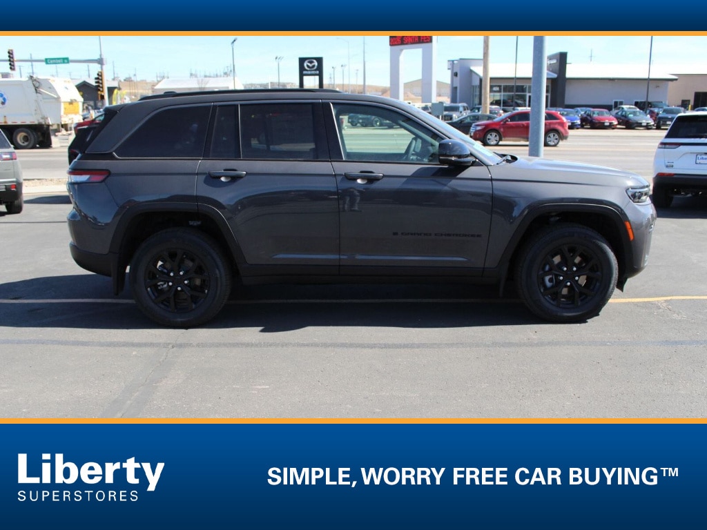 New 2026 Jeep Grand Cherokee Altitude 4x4 Sport Utility