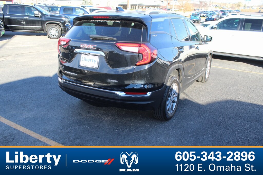 Used 2024 GMC Terrain SLT SUV